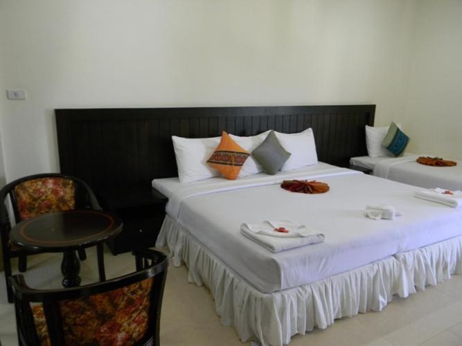 Hill Side Patong Hotel Room photo