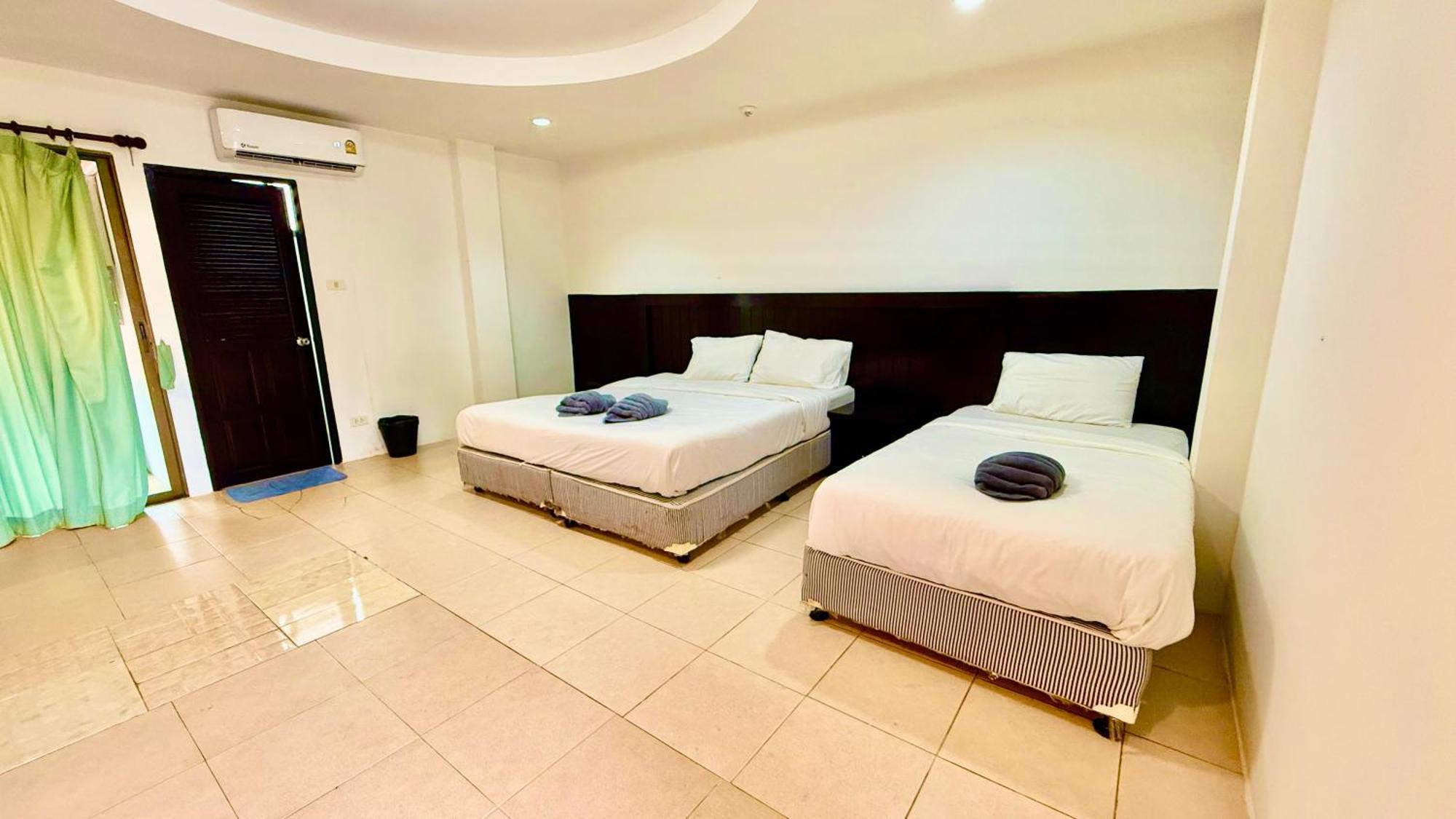 Hill Side Patong Hotel Exterior photo